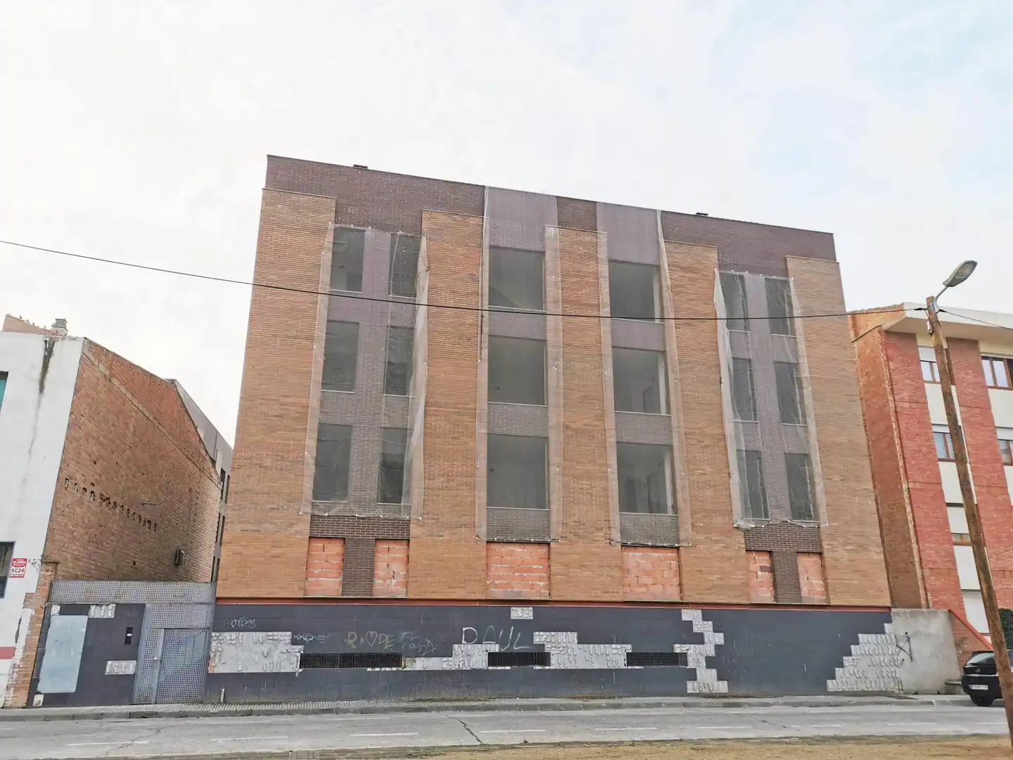Vista exterior de Edificio en venta en Mollerussa