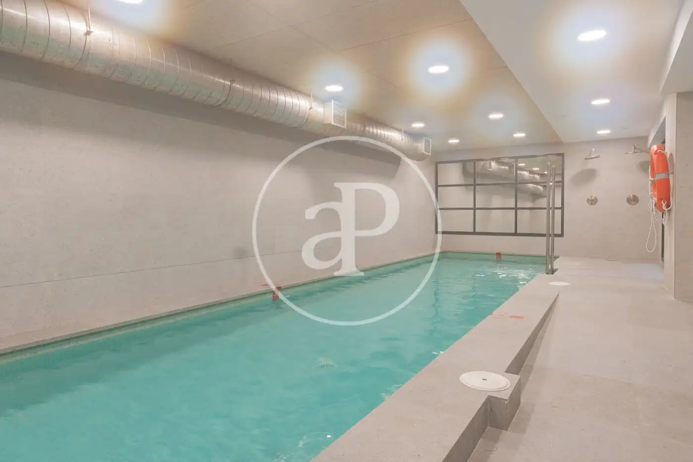 Piscina de Piso en venta en Madrid con Aire acondicionado, Calefacción y Trastero