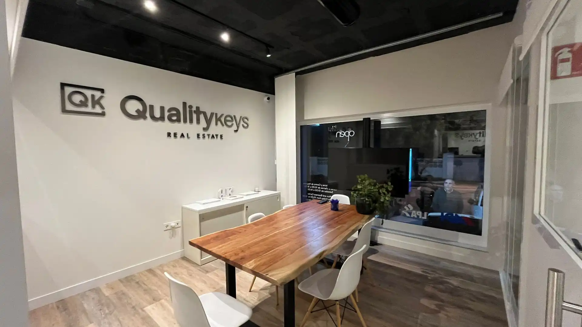 Local en traspaso en Calle el Califa, 11, Nueva Andalucía centro, Nueva Andalucía