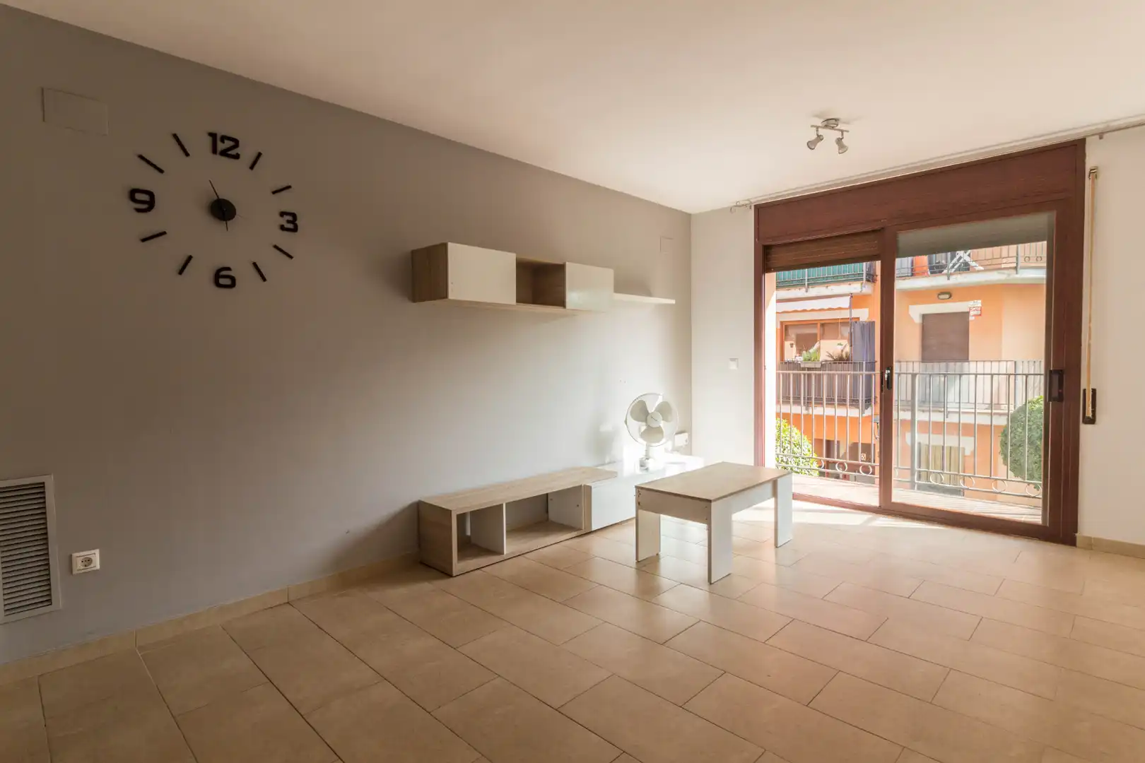 Living room of Flat for sale in Cambrils  with Air Conditioner, Heating and Balcony