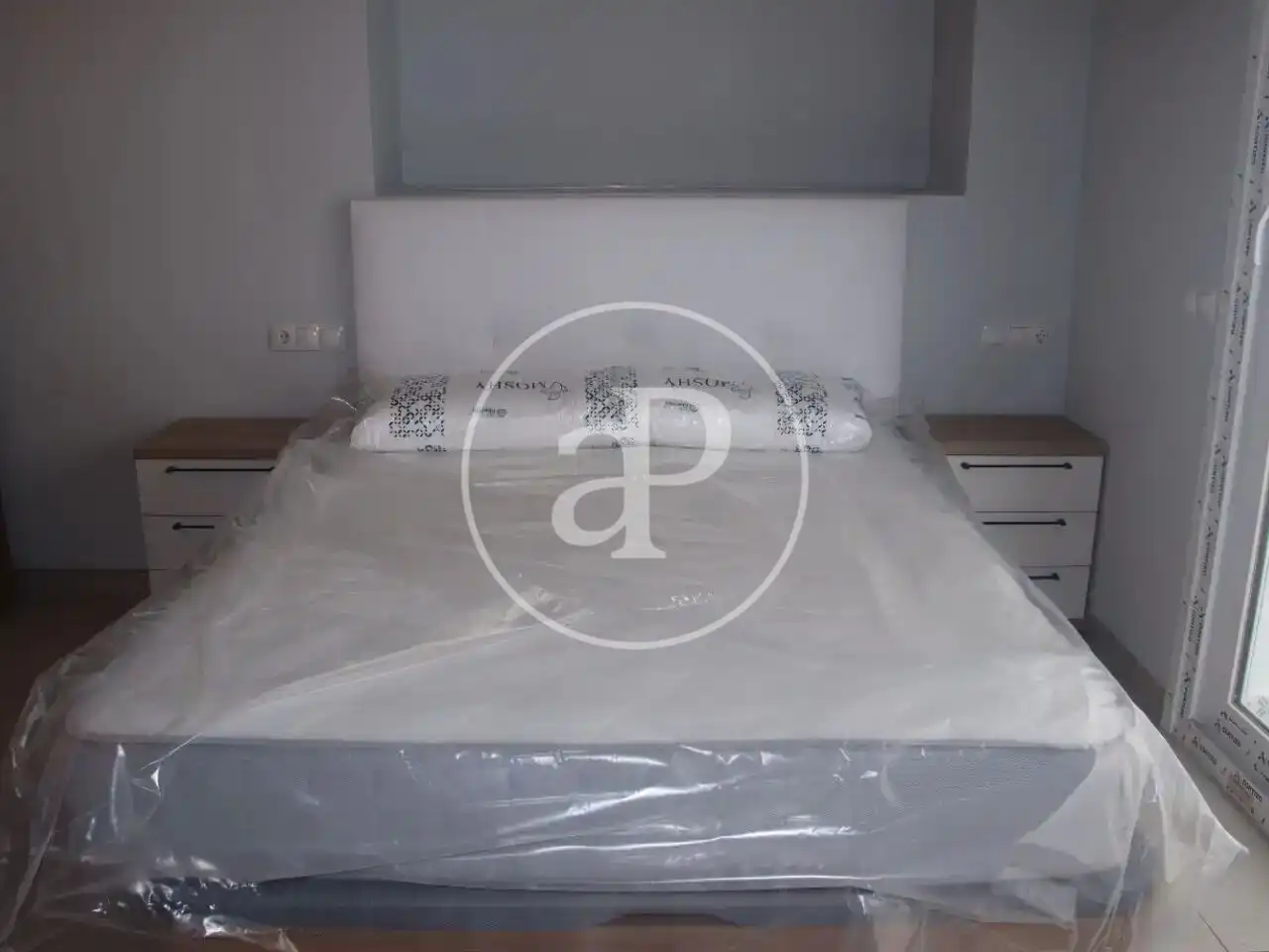Bedroom of Flat for rent in Valencia  with Air Conditioner, Heating and Terrace