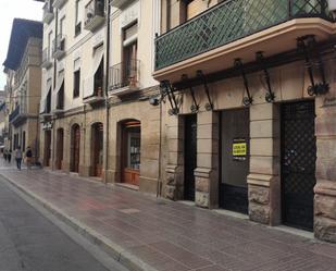 Vista exterior de Local de lloguer en  Huesca Capital