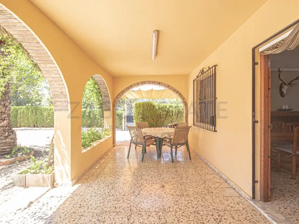 Terrassa de Casa o xalet de lloguer en La Nucia amb Piscina