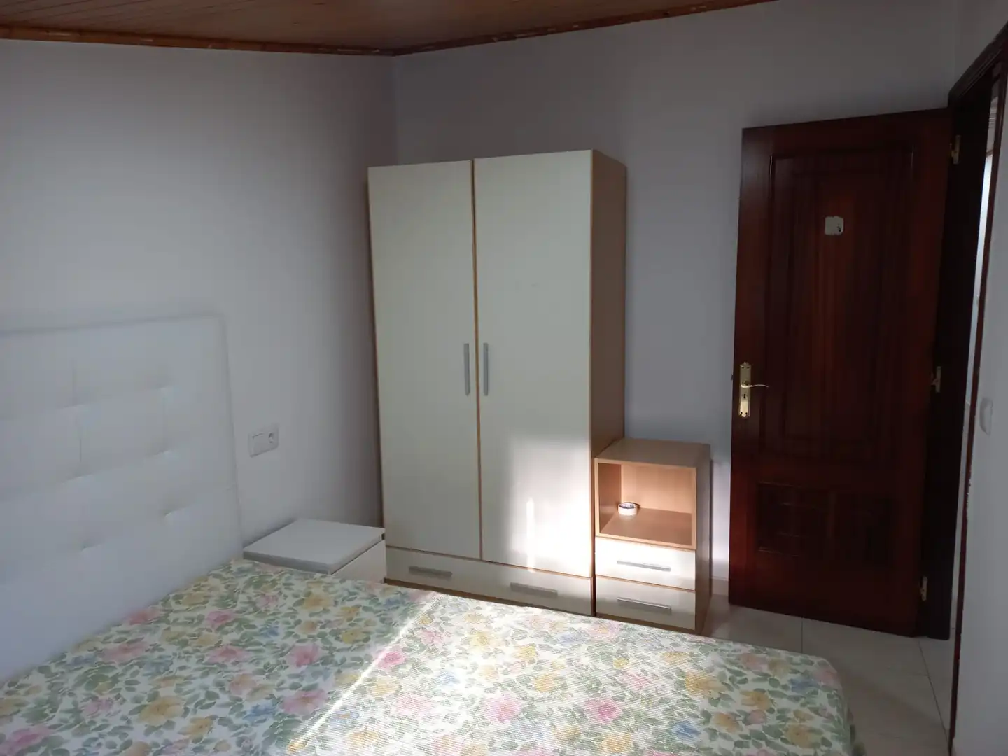 Bedroom of Flat for rent in Santiago de Compostela   with Heating, Furnished and Oven