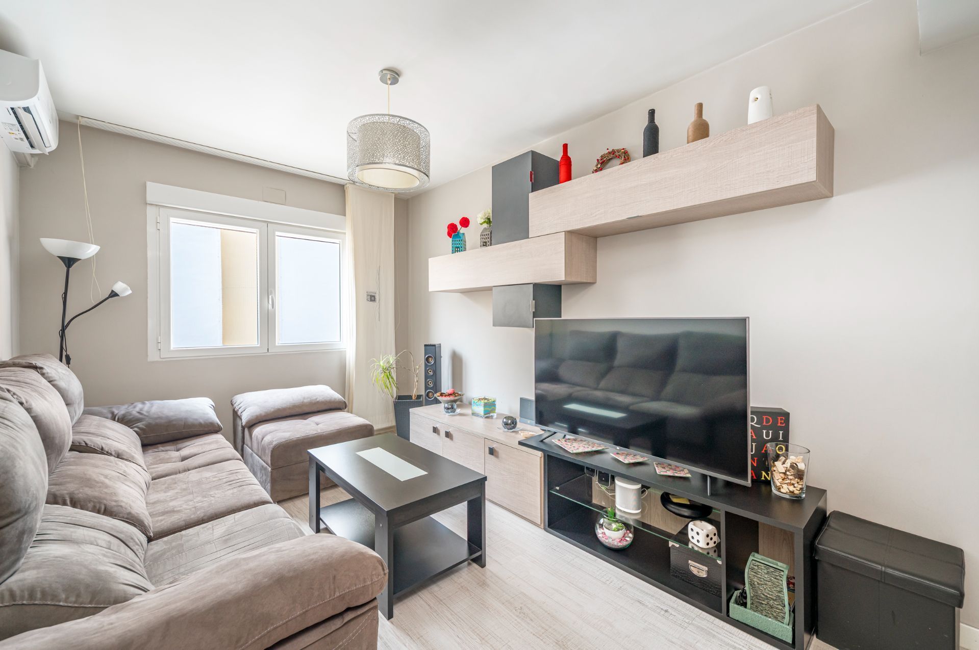Sala de estar de Piso en venta en  Madrid Capital con Aire acondicionado, Calefacción y Trastero