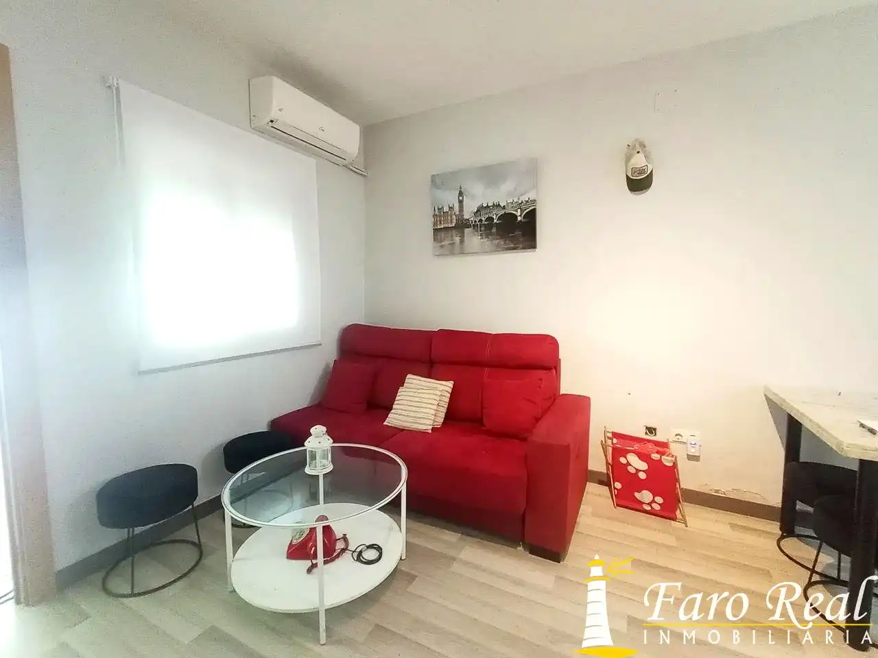 Sala de estar de Finca rústica de alquiler en Sanlúcar de Barrameda con Aire acondicionado, Jardín privado y Piscina