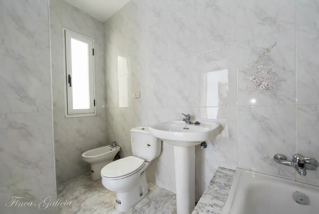 Piso con terraza en venta en Verín, imagen 12
