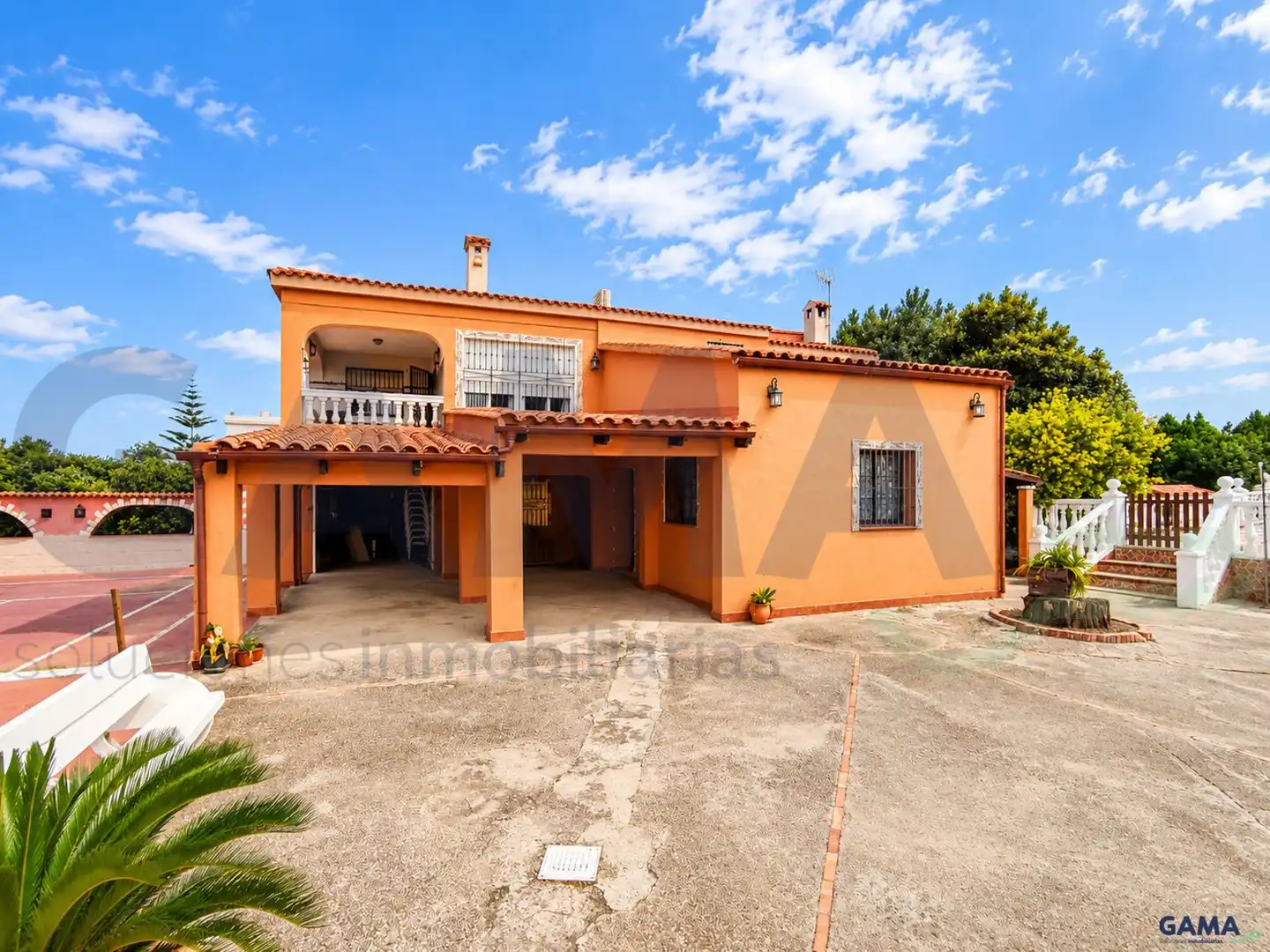 Exterior view of Houses for sale in Alzira  with Air Conditioner and Swimming Pool