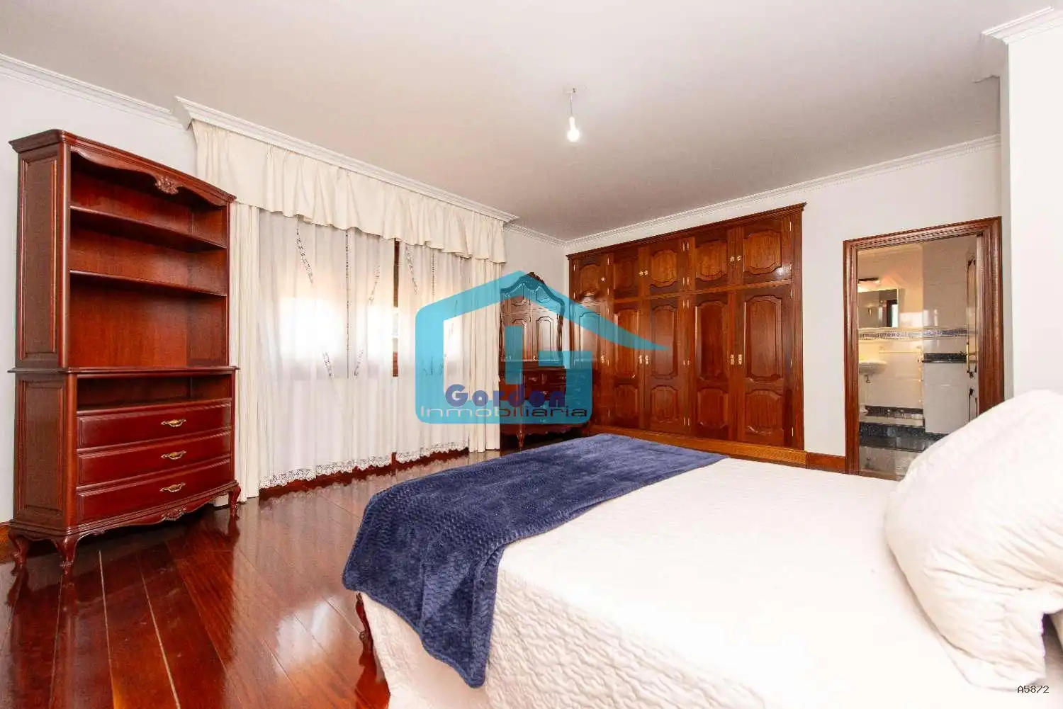 Dormitori de Casa o xalet en venda en Meaño amb Calefacció, Parquet i Terrassa