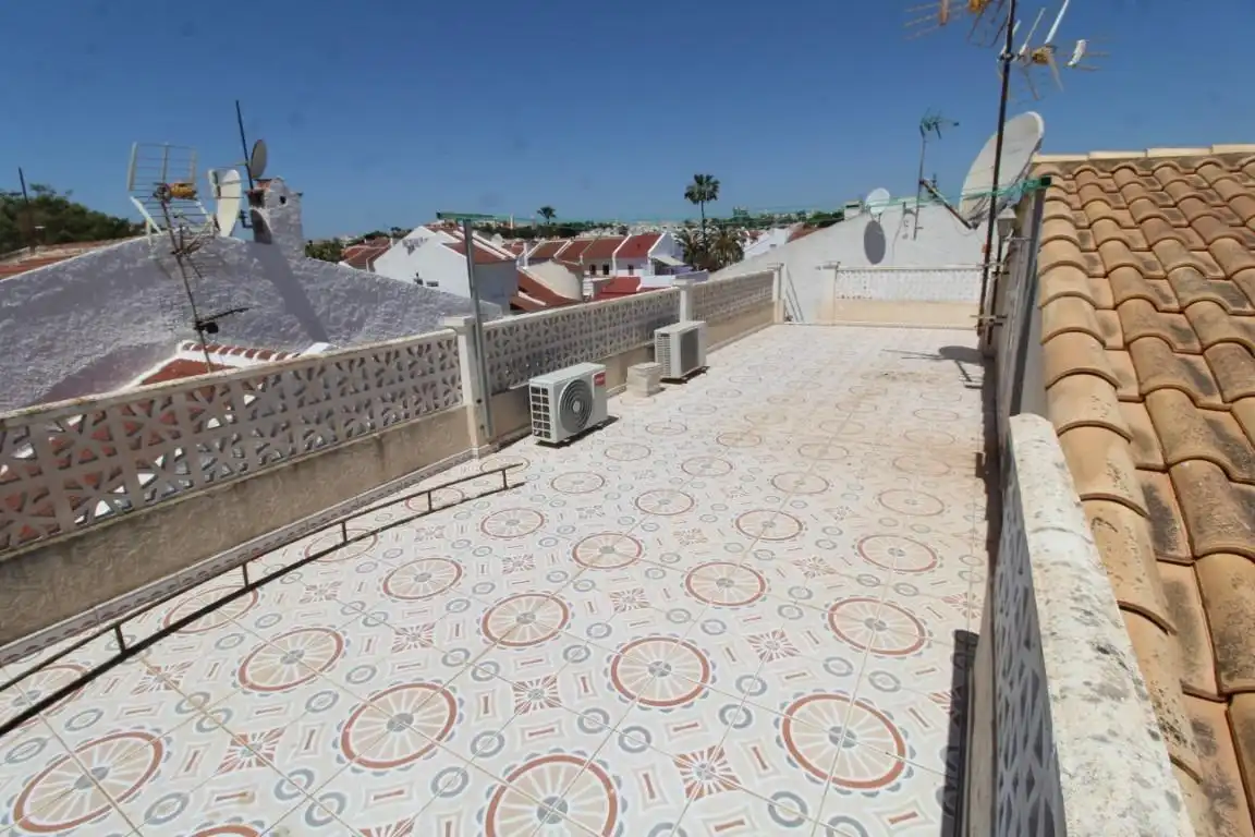 Terraza de Casa adosada en venta en Torrevieja con Aire acondicionado, Jardín privado y Terraza