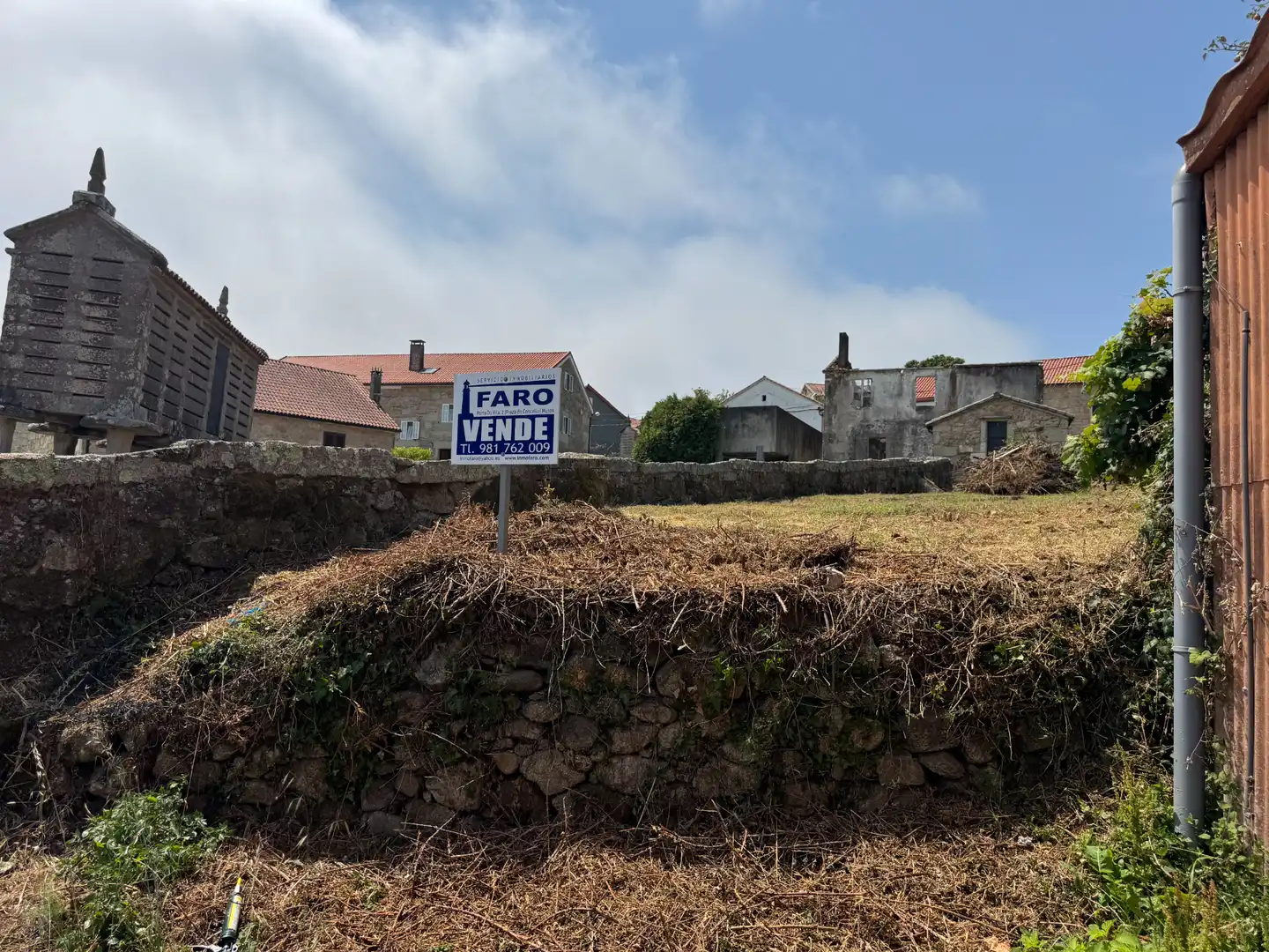 Houses for sale in Muros
