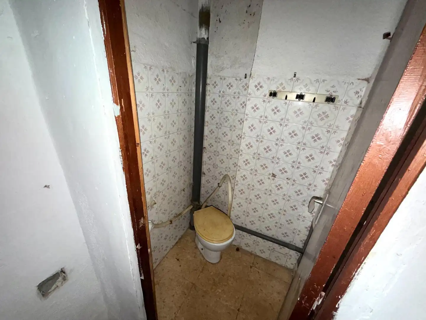 Bathroom of Commercial properties for sale in Valencia