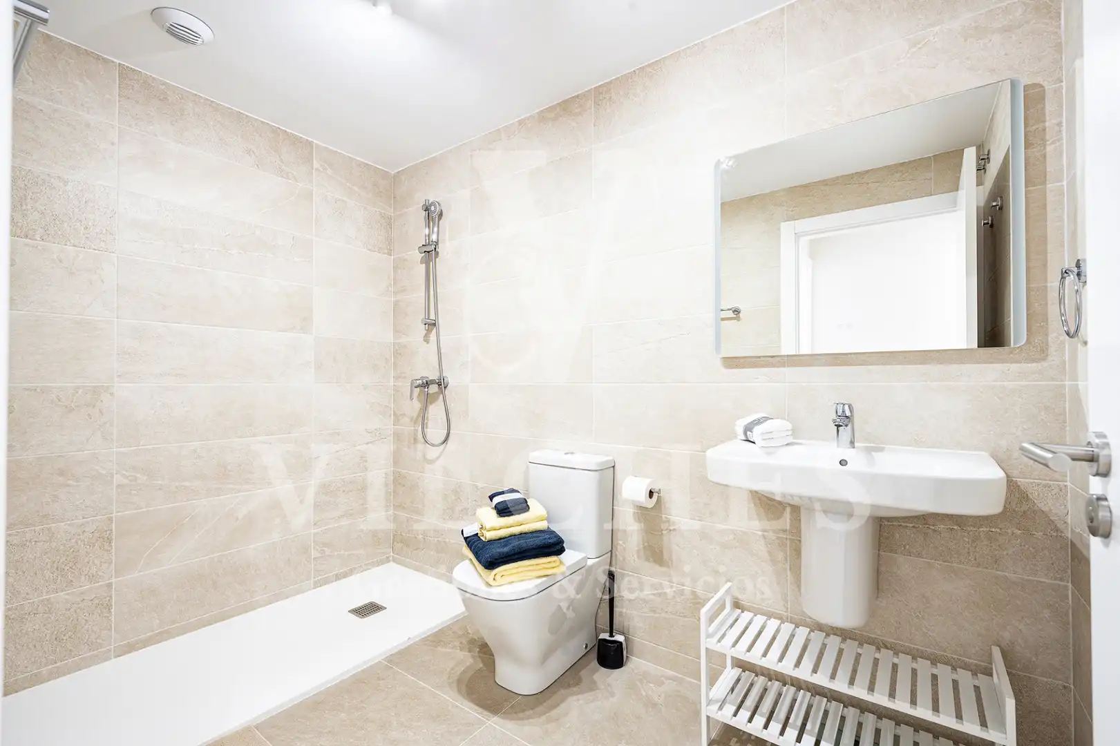 Baño de Piso de alquiler en Las Palmas de Gran Canaria con Trastero y Amueblado