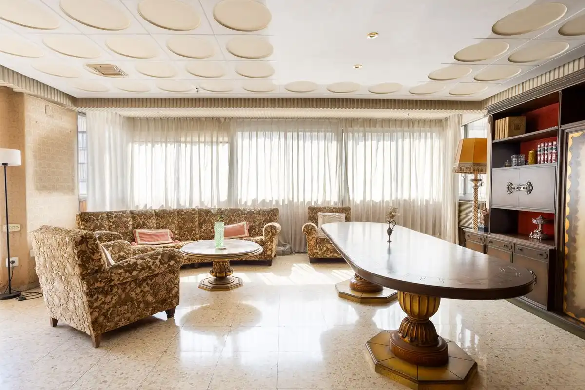 Piso con terraza en venta en Carrer de Sant Vicent Màrtir, imagen 2
