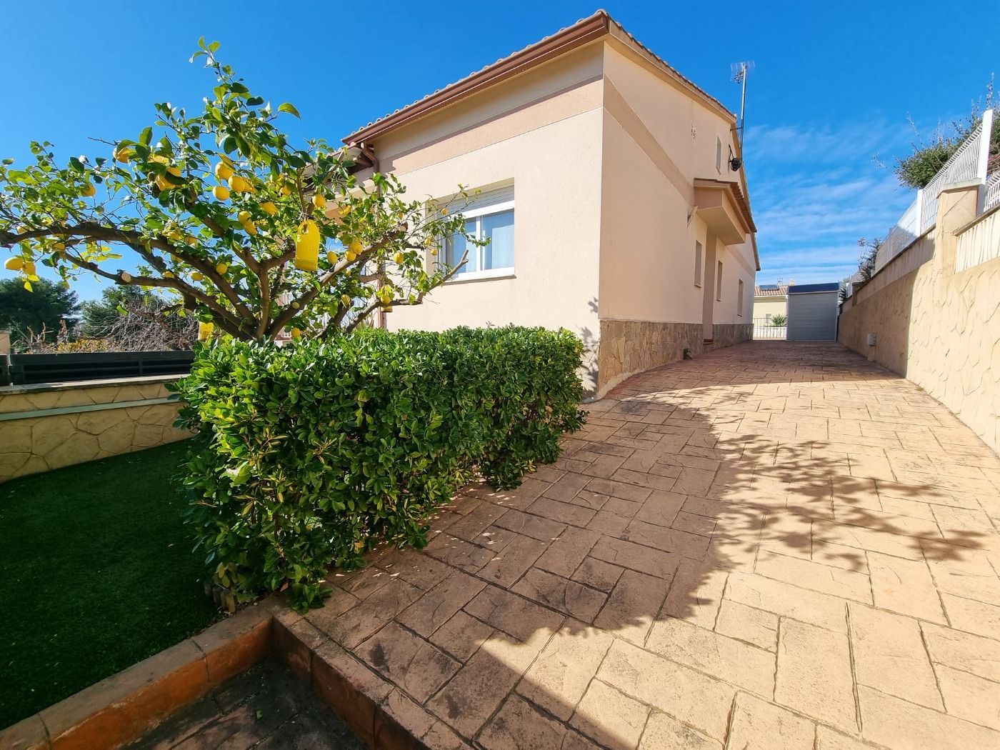 Exterior view of House or chalet for sale in Creixell  with Air Conditioner, Heating and Private garden