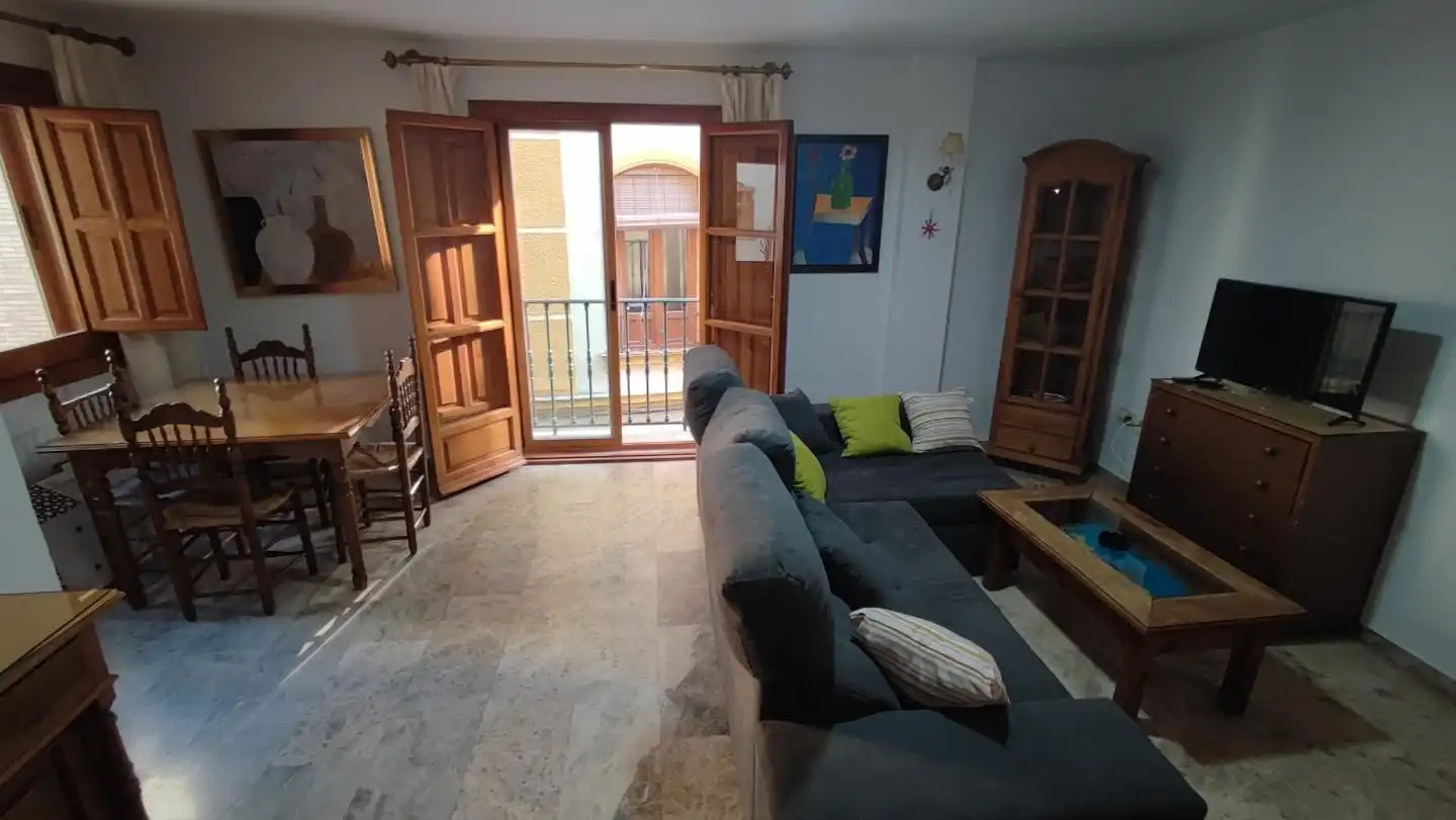 Appartamento con terrazza in affitto a Calle ALMIRECEROS