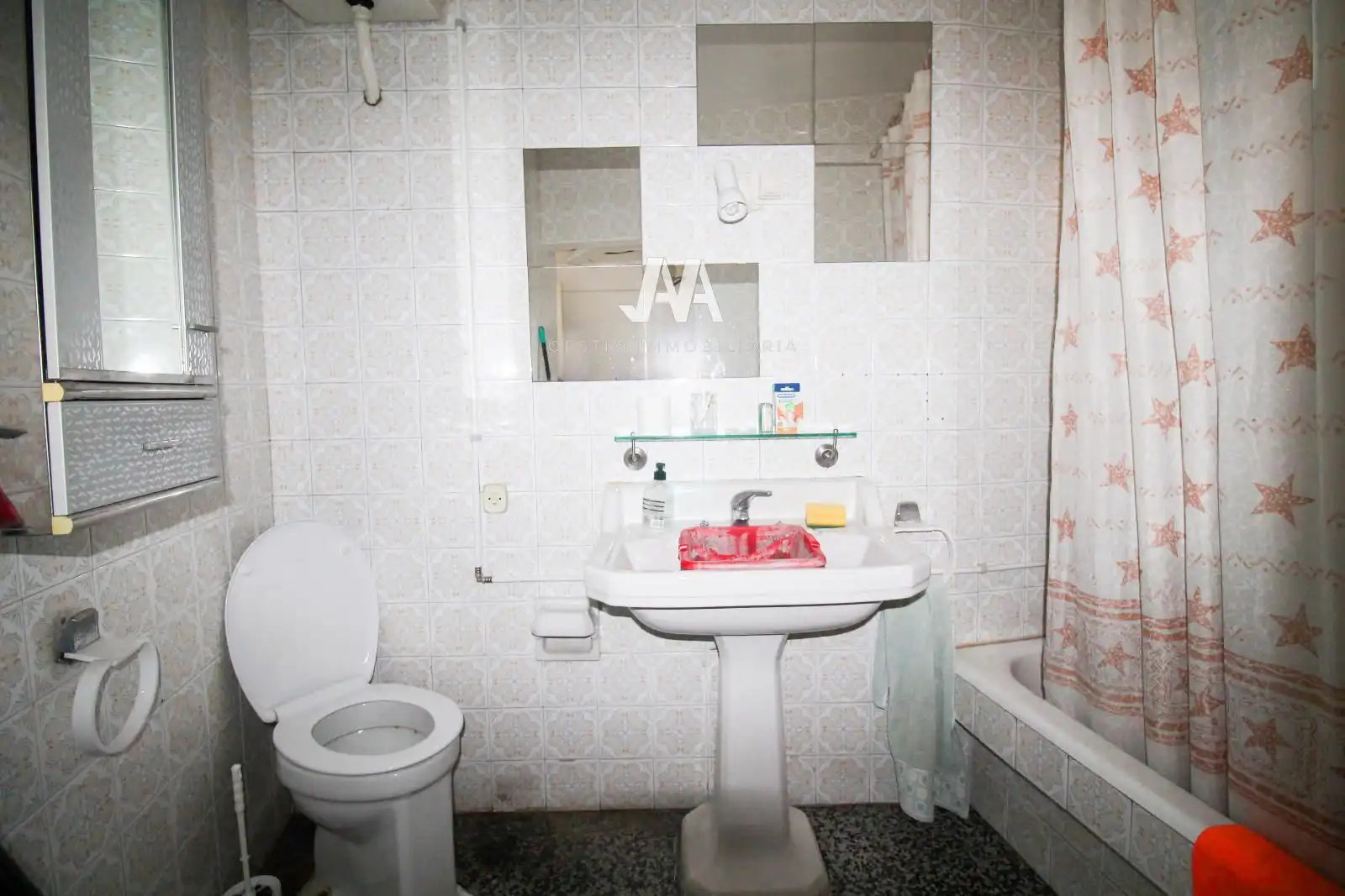 Baño de Casa adosada en venta en Vilanova del Camí con Aire acondicionado, Calefacción y Terraza