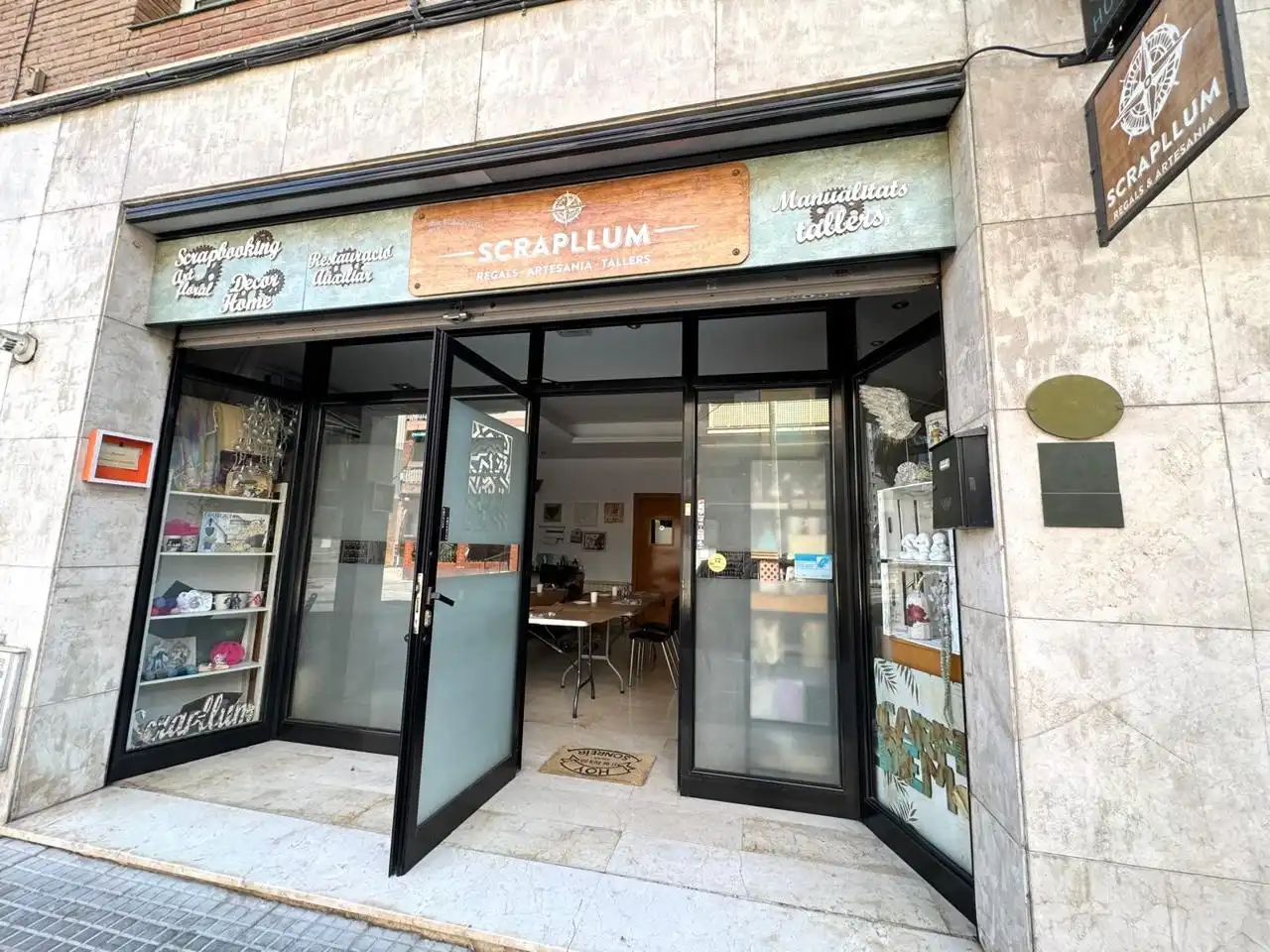Local en venda en Montcada i Reixac amb Aire condicionat