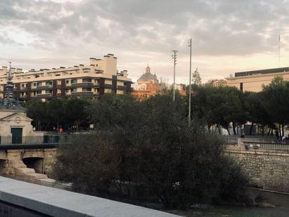 Vista exterior de Pis de lloguer en  Madrid Capital amb Calefacció, Moblat i Forn