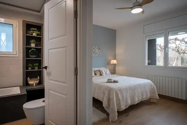 Habitación de Finca rústica en venta en La Riera de Gaià con Aire acondicionado, Calefacción y Jardín privado