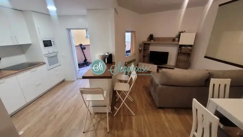 Sala de estar de Piso de alquiler en Segovia con Calefacción, Terraza y Amueblado