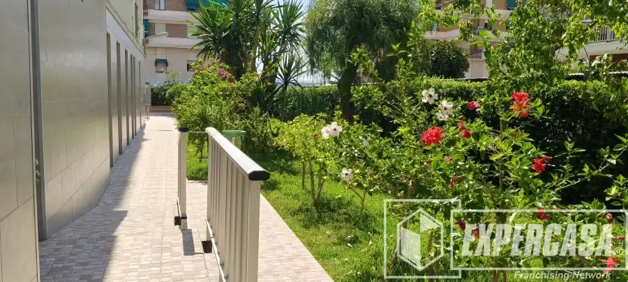 Jardí de Apartament en venda en Benicasim / Benicàssim amb Aire condicionat, Terrassa i Moblat