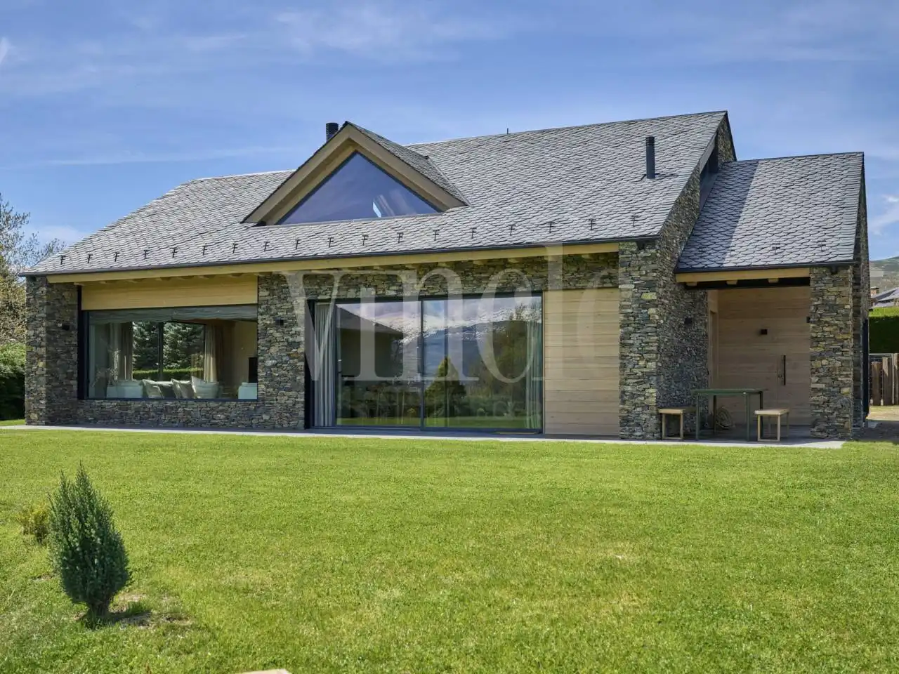 Exterior view of Houses for sale in Guils de Cerdanya  with Heating, Private garden and Parquet flooring