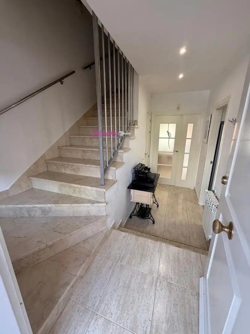Casa adosada en venta en Ensanche