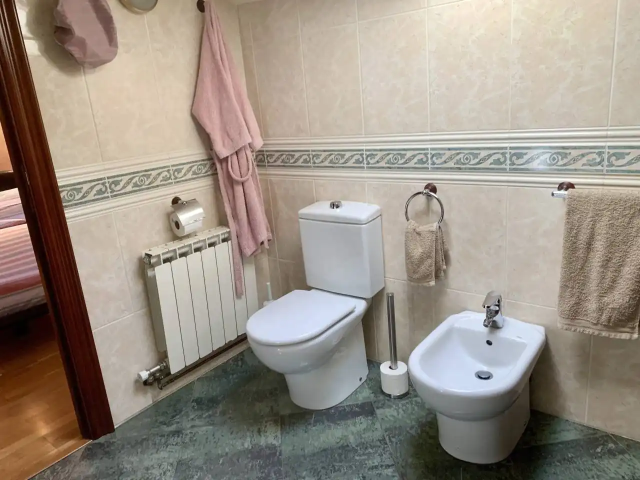 Bathroom of Attic for sale in Terrassa  with Air Conditioner, Heating and Parquet flooring