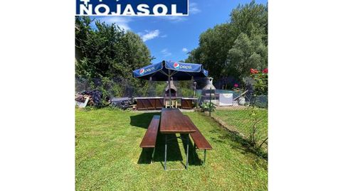 Foto 2 de Casa adosada en venta en Calle Beranga, Hazas de Cesto, Cantabria