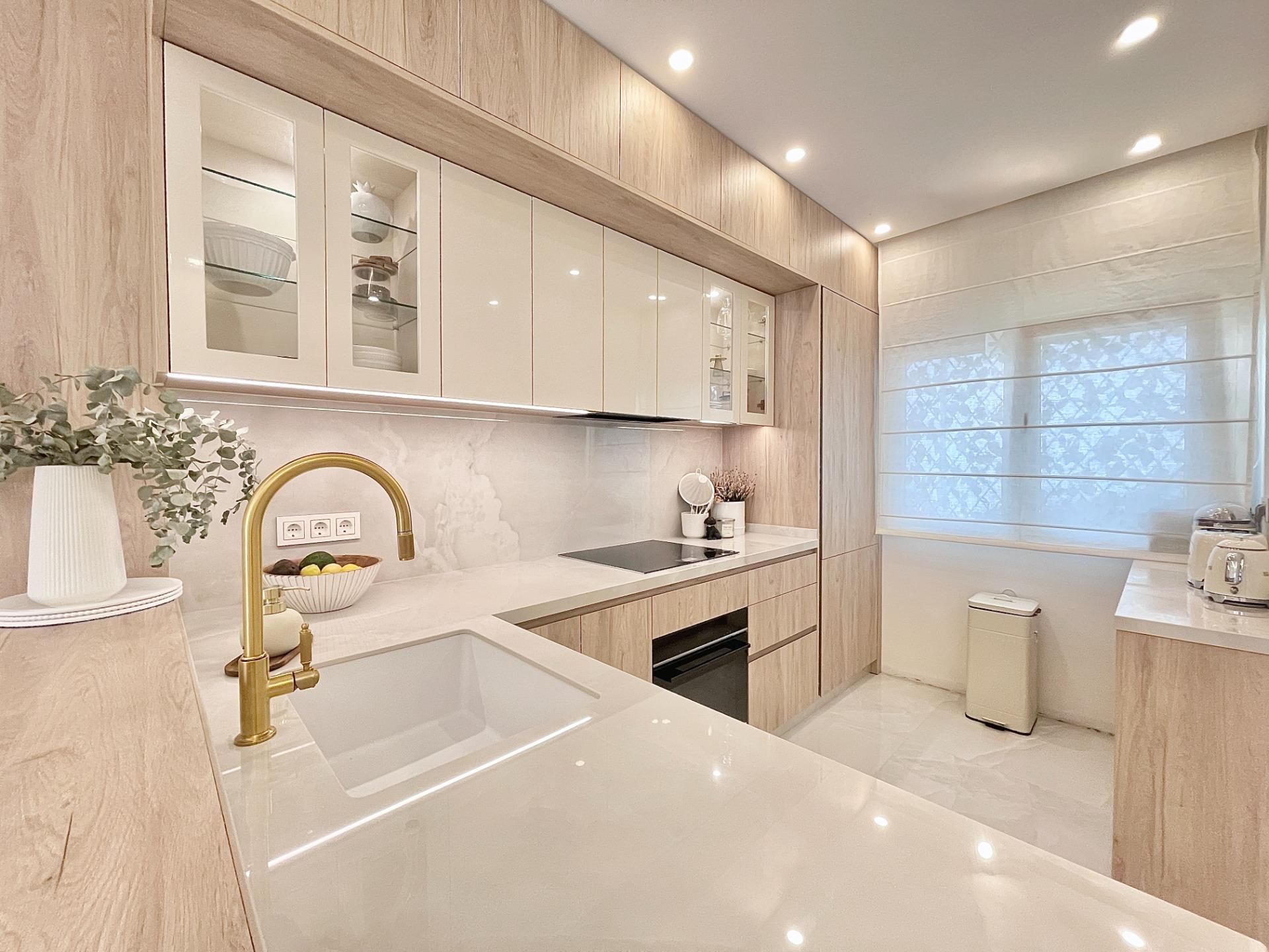 Cuina de Casa o xalet en venda en Fuengirola amb Aire condicionat, Calefacció i Terrassa