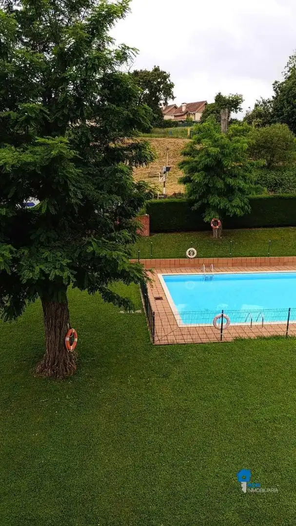 Swimming pool of Flat for sale in Bárcena de Cicero  with Storage room, Swimming Pool and Furnished