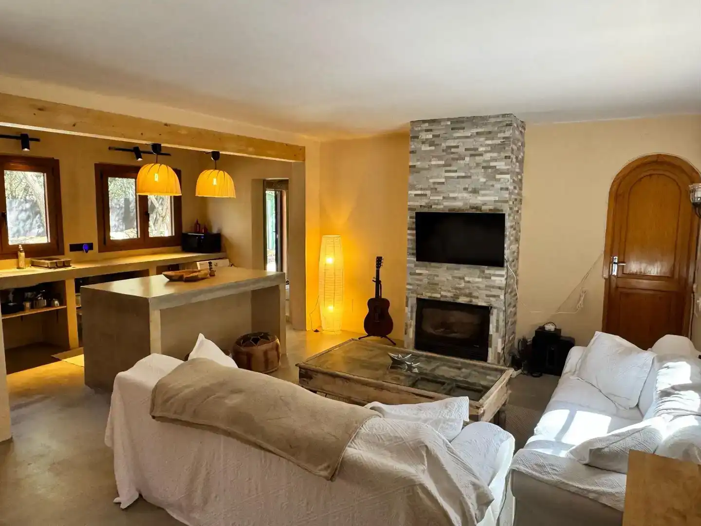 Sala d'estar de Finca rústica de lloguer en Algaida amb Jardí privat, Piscina i Moblat