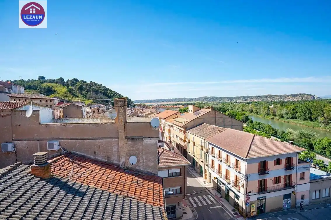 Exterior view of Flat for sale in Funes  with Parquet flooring, Terrace and Storage room