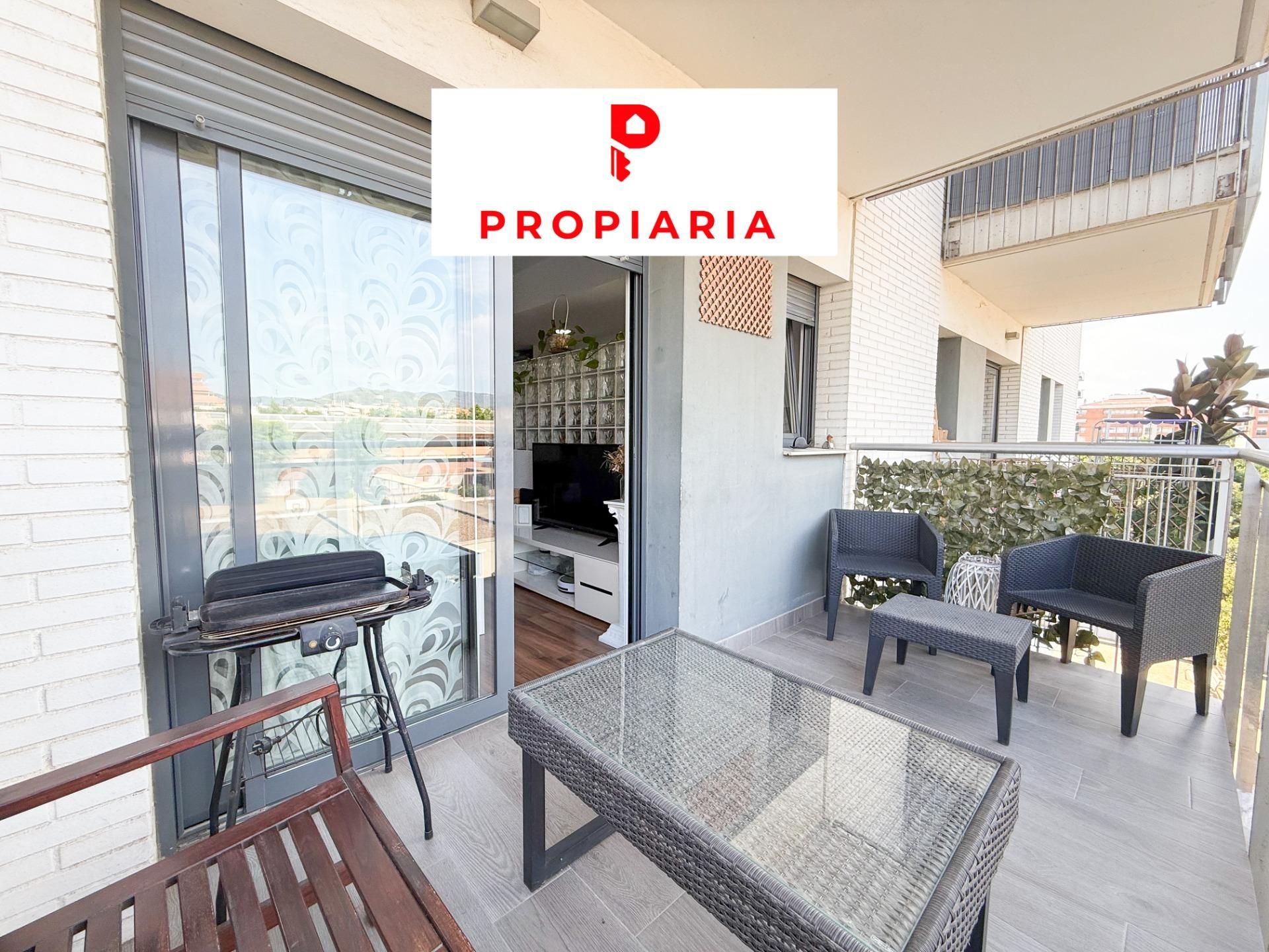 Exterior view of Flat for sale in Sant Feliu de Llobregat  with Air Conditioner, Heating and Private garden