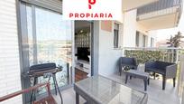 Vista exterior de Pis en venda en Sant Feliu de Llobregat amb Aire condicionat, Calefacció i Jardí privat