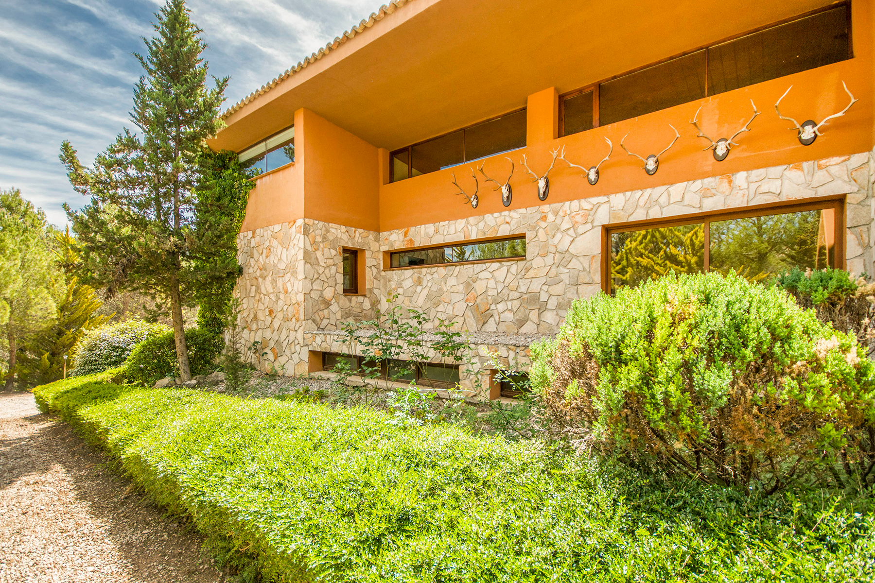 Vista exterior de Finca rústica en venda en Jadraque amb Calefacció, Jardí privat i Terrassa