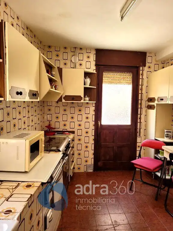 Cuina de Casa o xalet en venda en Arnedillo amb Calefacció, Jardí privat i Terrassa