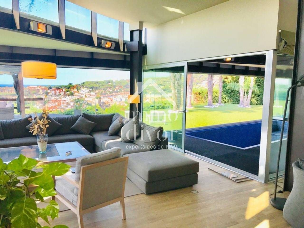 Sala d'estar de Casa o xalet de lloguer en Sant Andreu de Llavaneres amb Aire condicionat, Calefacció i Jardí privat