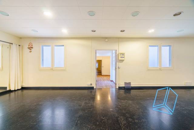 Local comercial en Venta en Carrer de Santa Carolina en El Baix Guinardó