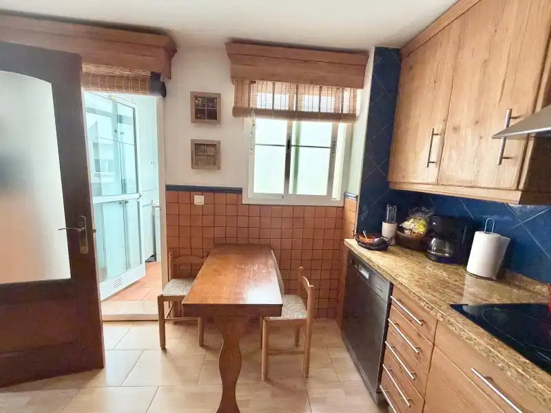 Cuina de Pis en venda en Torremolinos amb Aire condicionat, Terrassa i Traster