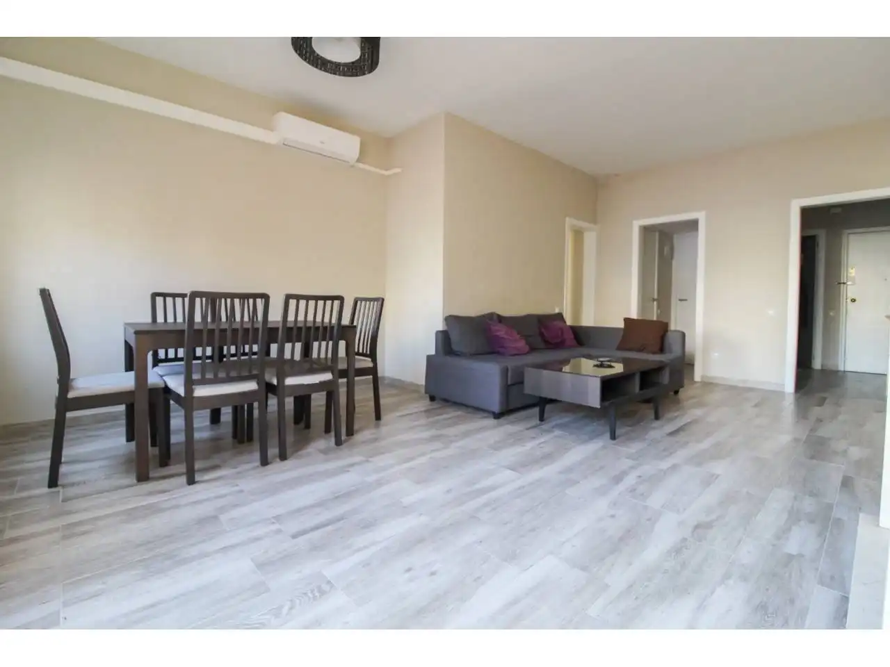 Wohnzimmer von Wohnung zur Miete in Barcelona mit Parkett, Möbliert und Alarm