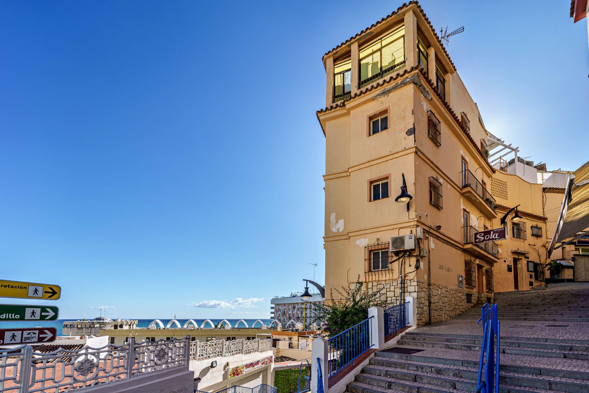 Außenansicht von Gebaude zum Verkauf in Torremolinos