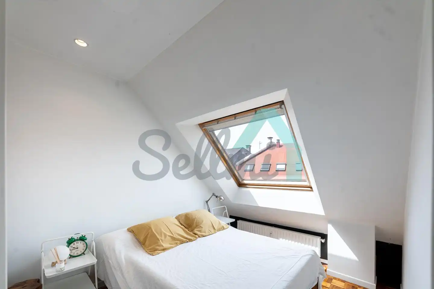 Habitación de Piso en venta en Oviedo  con Calefacción y Parquet