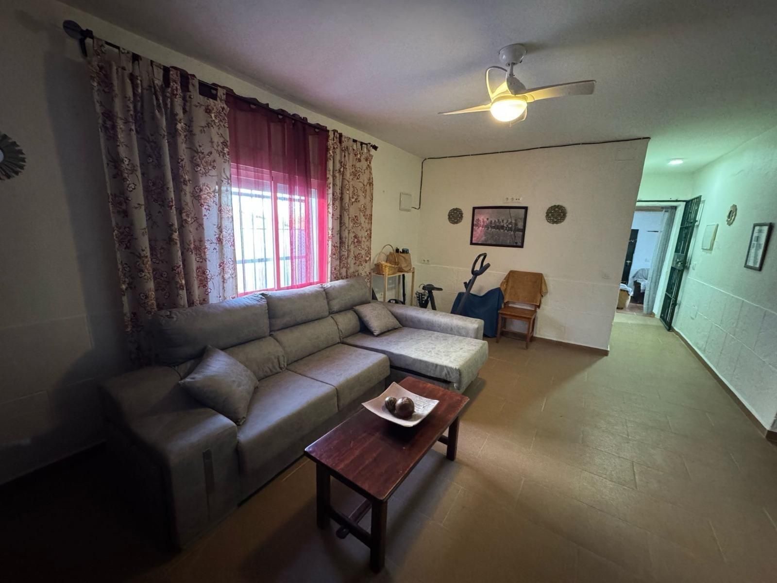 Sala de estar de Casa o chalet en venta en Chiclana de la Frontera con Aire acondicionado y Terraza