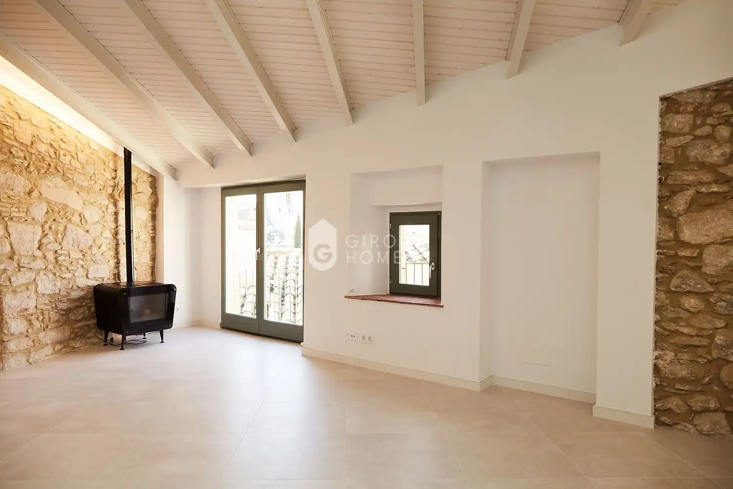 Living room of Houses for rent in Girona  with Air Conditioner, Heating and Private garden