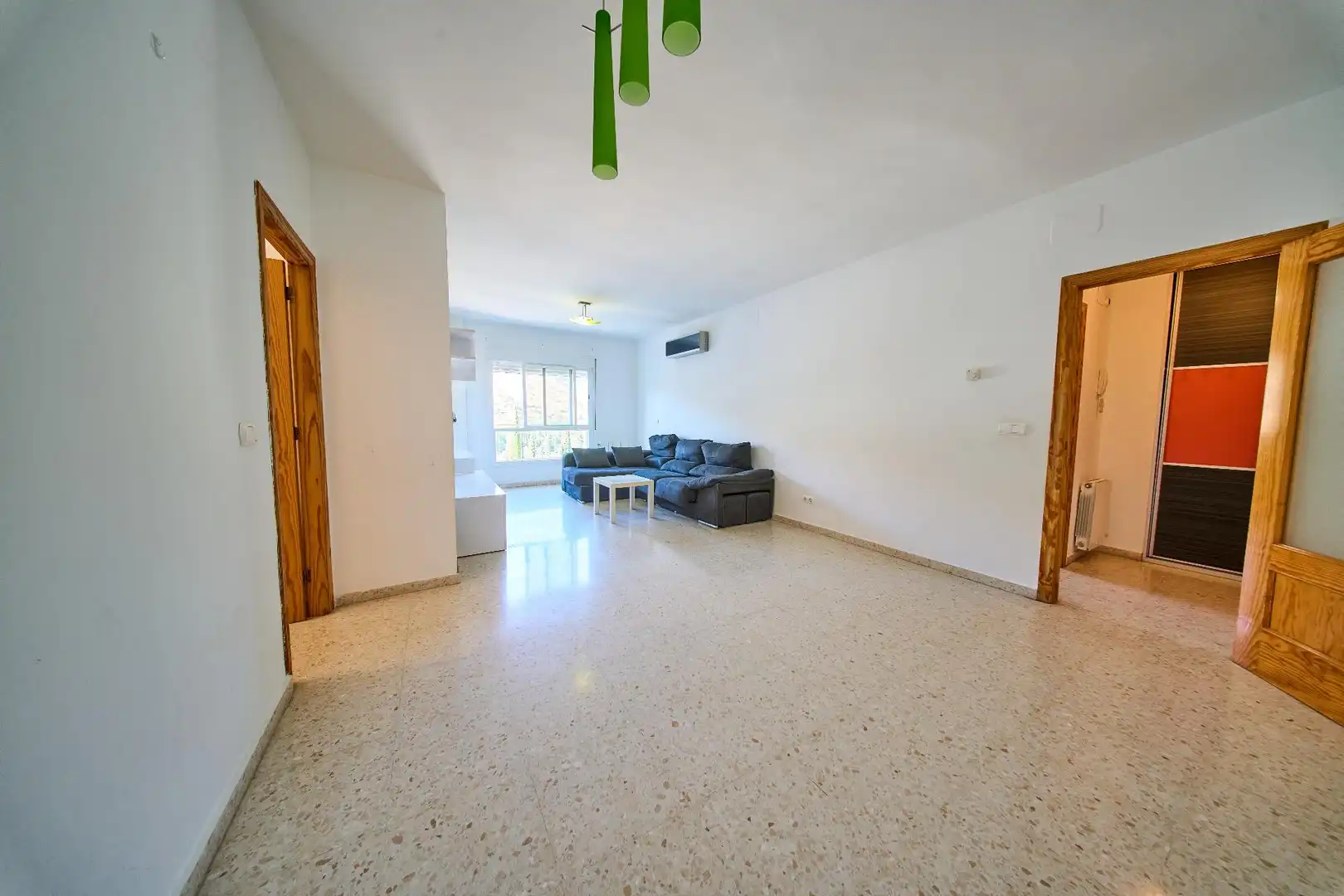 Sala de estar de Piso en venta en Granada con Aire acondicionado, Calefacción y Trastero