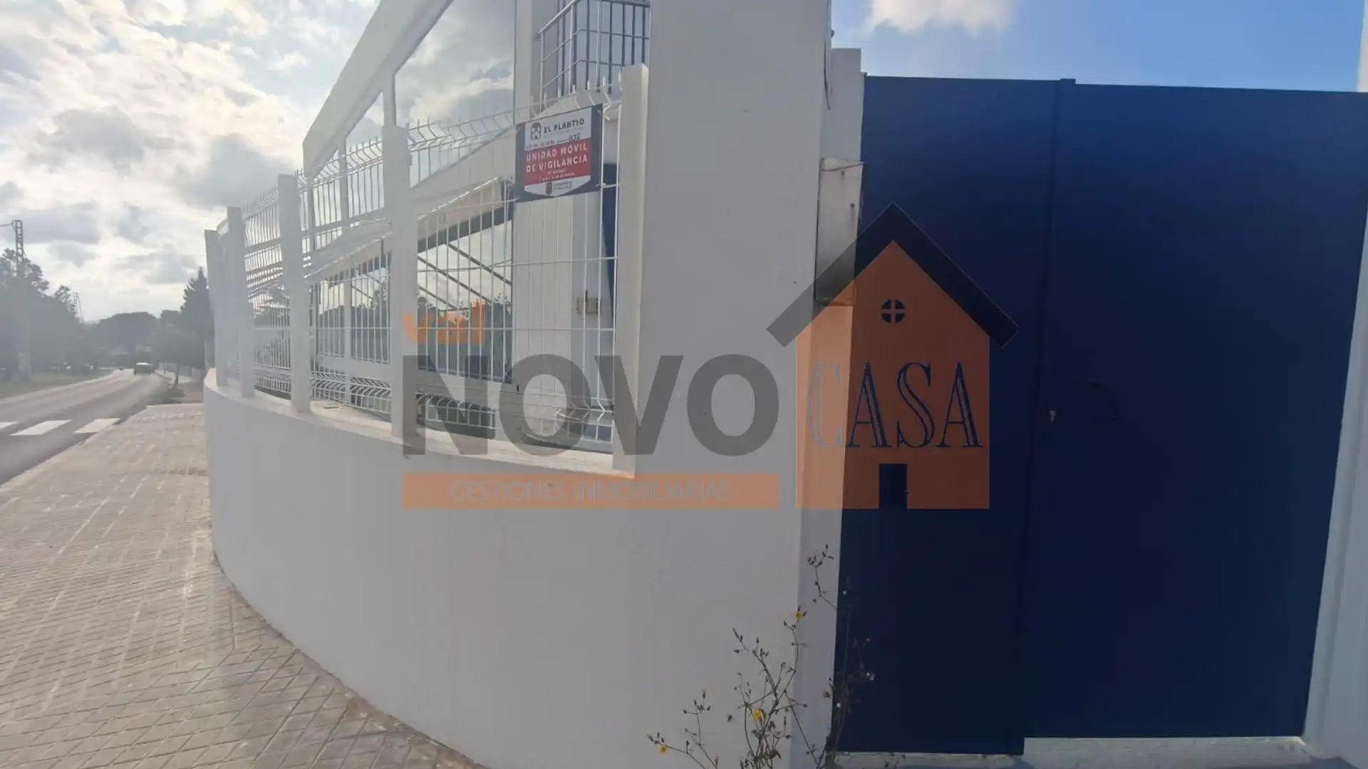 Vista exterior de Casa o xalet en venda en Paterna amb Traster