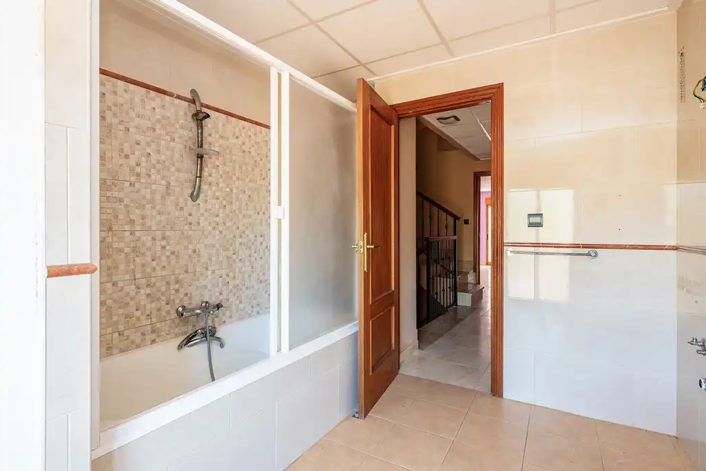 Bany de Casa o xalet en venda en Tales