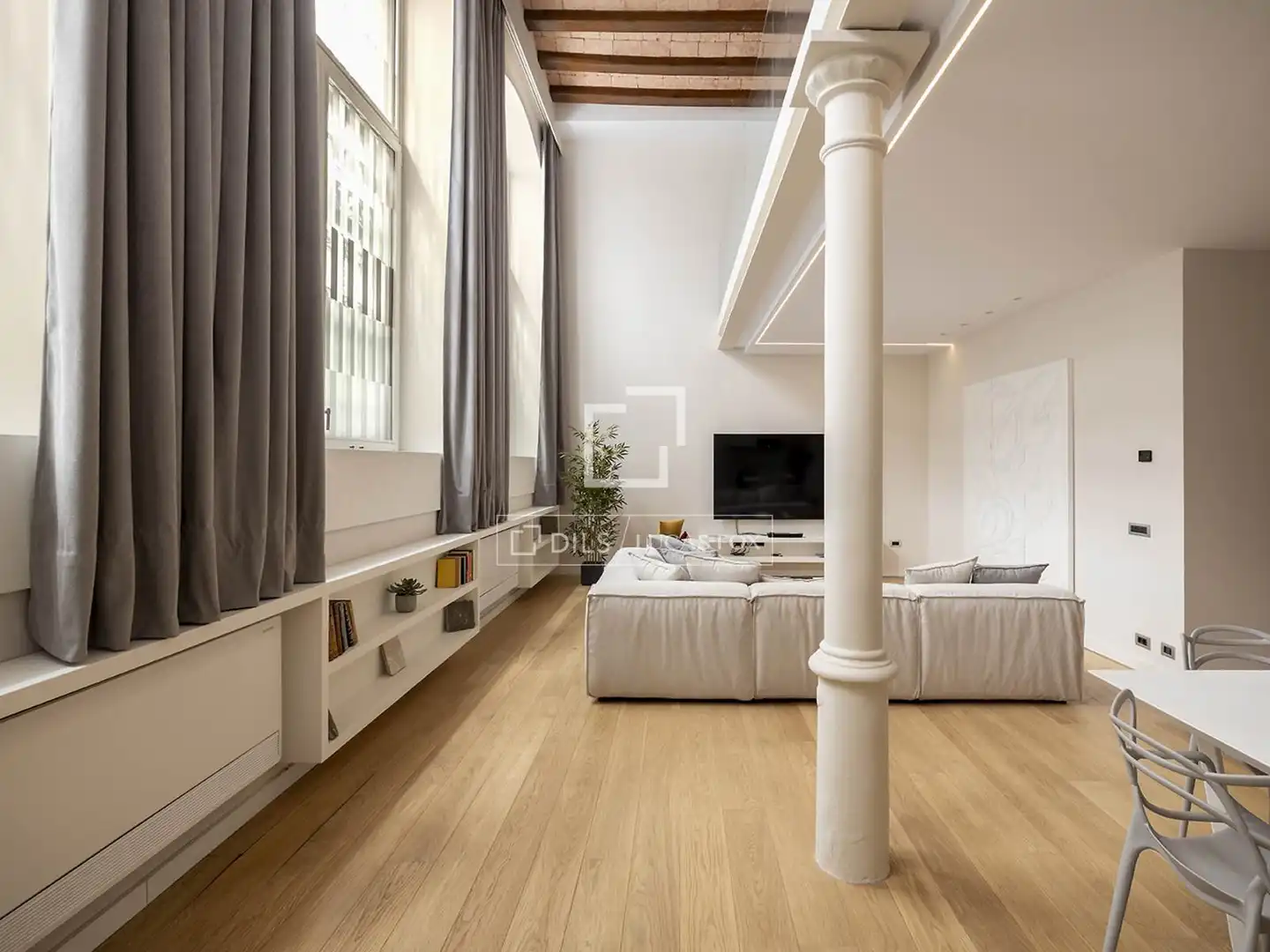 Sala de estar de Loft de alquiler en Barcelona con Aire acondicionado, Calefacción y Parquet